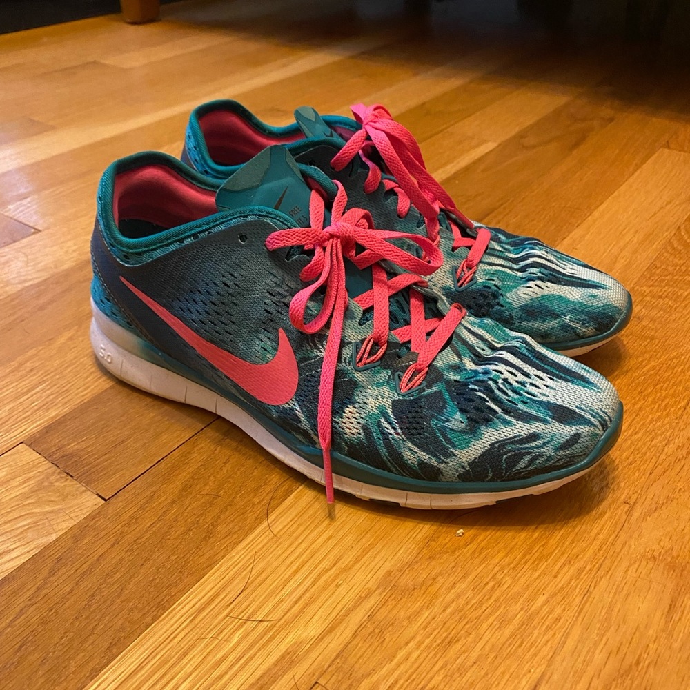 Nike trainer’s love the colors, never worn much and mostly only inside!